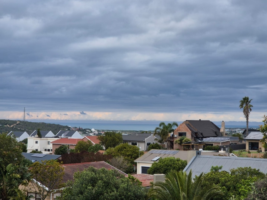 4 Bedroom Property for Sale in Stilbaai Wes Western Cape
